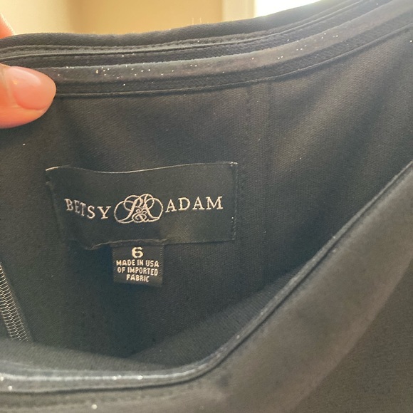 Betsey & Adam off the shoulder glitter gown - Picture 5 of 6